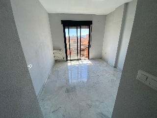 Piso en C/ Periodista Eugenio Sellés - Granada - 9