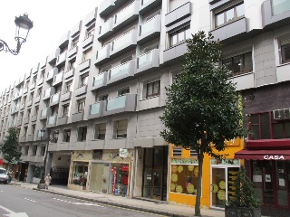 Local en venta en Oviedo de 43  m²