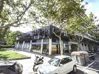 Local en venta en Barcelona de 377  m²