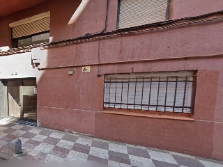 Piso en venta en Rubí de 73  m²