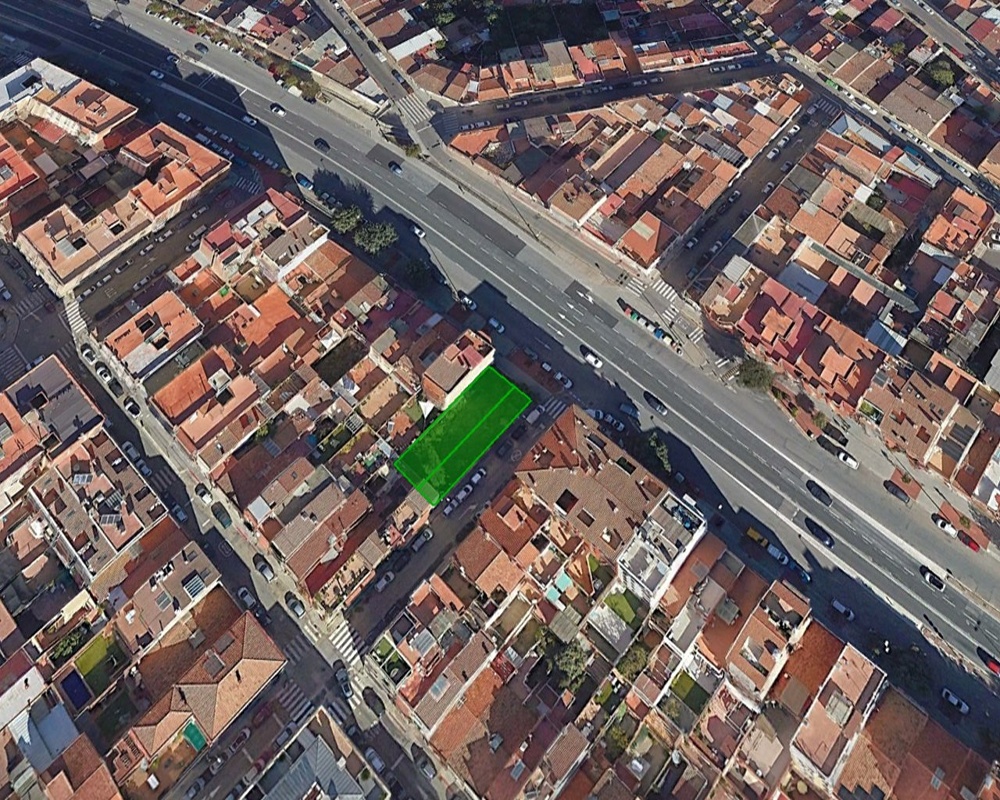 Suelo urbano consolidado en C/ Batllevell - Sabadell - Barcelona