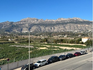 Piso con garaje en Altea 28