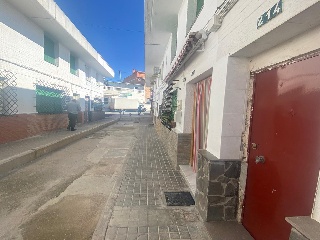 De La Paz 8
