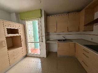 Piso con garaje y trastero en C/ Divina Pastora, Ansoáin (Navarra)  3