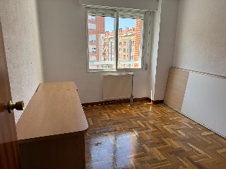 Piso con garaje y trastero en C/ Divina Pastora, Ansoáin (Navarra)  5