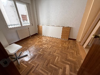 Piso con garaje y trastero en C/ Divina Pastora, Ansoáin (Navarra)  7