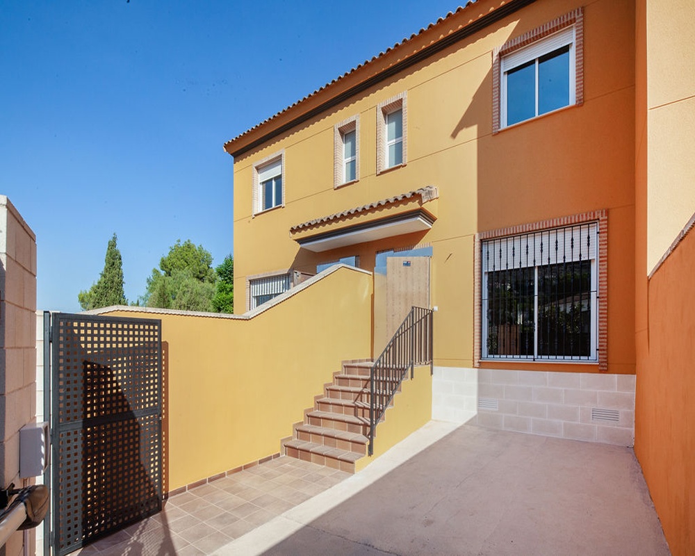 Vivienda adosada en Ctra del Convent