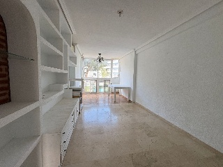 15930-0001 2