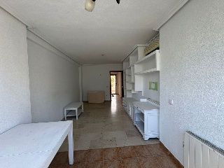 15930-0001 3