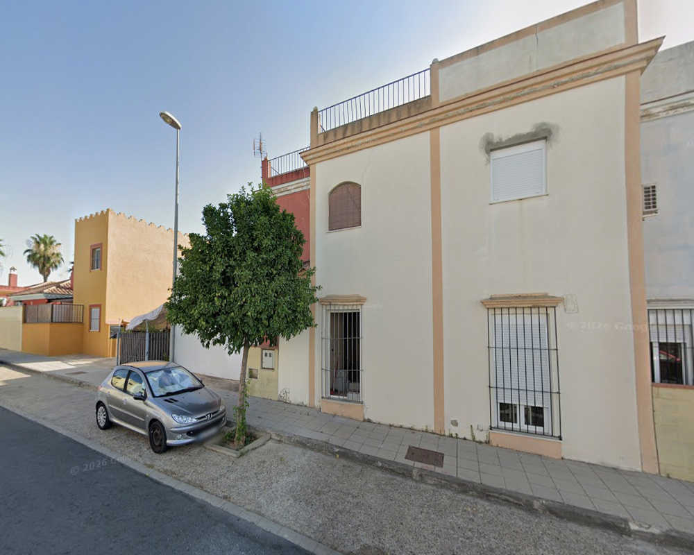 Chalet adosado en Av Carmen Laffon