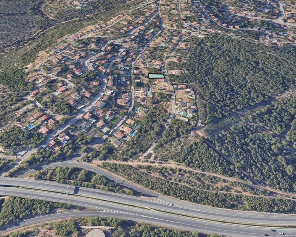 Suelo urbano consolidado en Av Santa María de Montserrat, Calafell (Tarragona)