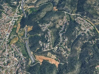 Suelo urbano no consolidado en C/ Montgros - Canyelles - Barcelona 3