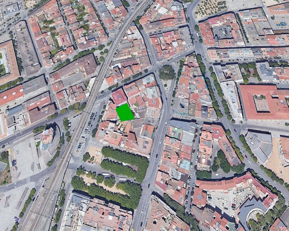 Suelo urbano consolidado en C/ Santa Eugenia - Girona -