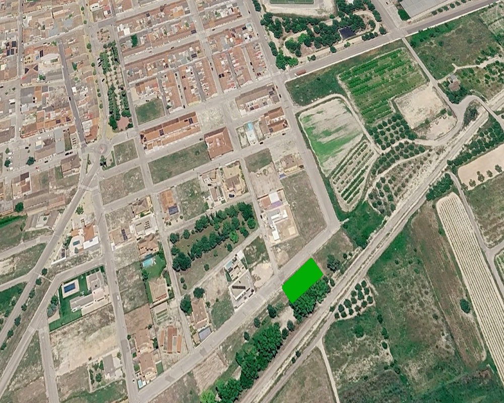 Suelo urbano consolidado en C/ Vicent Andrés Estelles  - Montaverner - Valencia