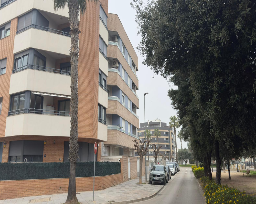 Piso en C/ de les Corts Valencianes