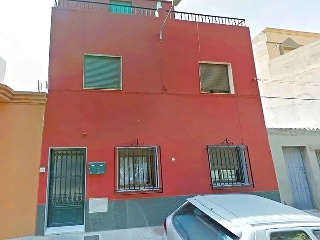 Piso en venta en Almería de 135  m²