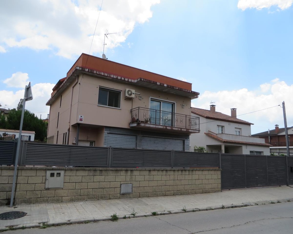 Inmueble situado en Llica D´Amunt