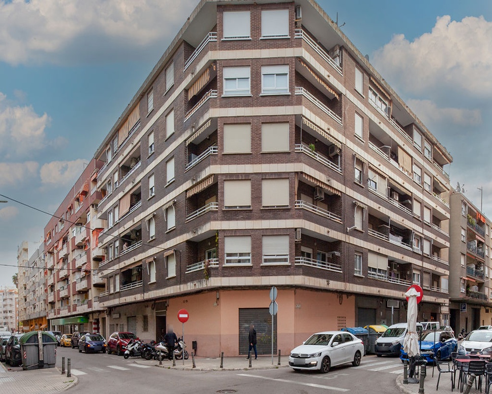 Local en C/ Cardenal Cisneros, Gandia (Valencia)