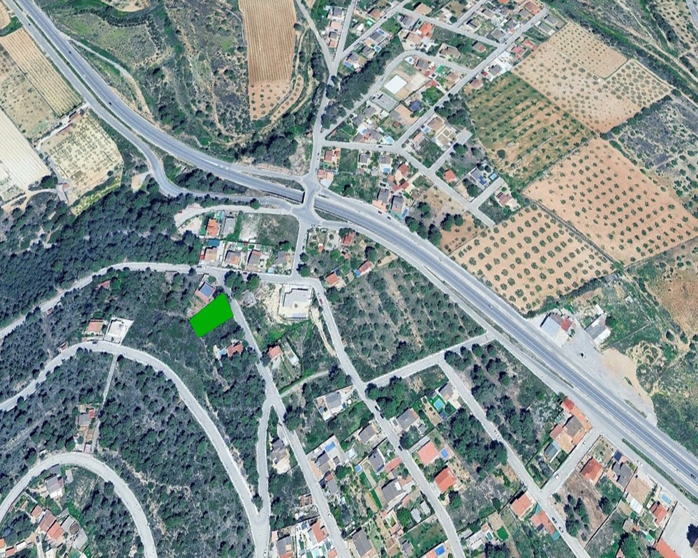 Suelo urbano consolidado en C/ Tulipa - La Bisbal del Penedès - Tarragona