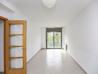 Pisos en Ctra de Les Tries - Olot - Girona 2