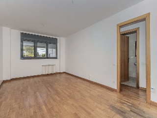 Piso en C/ Montserrat Roig 6
