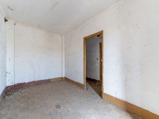 19561-0001 26