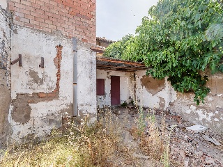 19561-0001 37