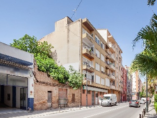 Piso en Av de Ramón y Cajal 24