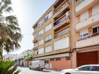 Piso en Av de Ramón y Cajal 25