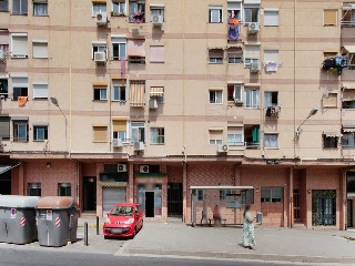 Piso en Ctra Santa Coloma - Badalona - Barcelona 3