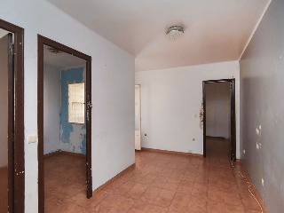 Piso en C/ Monturiol, Santa Coloma de Gramenet (Barcelona) 3