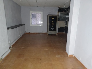 Local en C/ Jaume Casas Pallarols - Cornellà de Llobregat - Barcelona 11