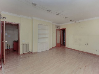 Piso en C/ de Magalhaes 12