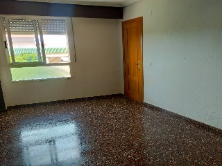 Piso con garaje en C/ Dolores Ibarruri 11