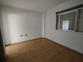 Piso con anejos en C/ Sierra del lugar 5