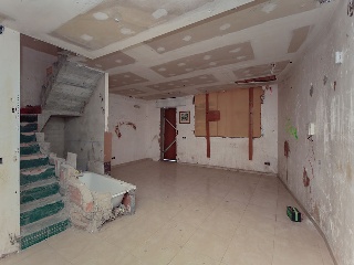 Casas adosada en construcción detenida en C/ Pont - Reus - 44