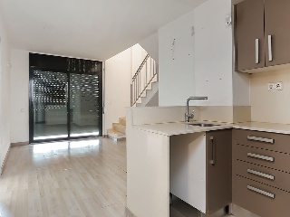 Piso y garaje en C/ Homer - Sabadell - Barcelona 6