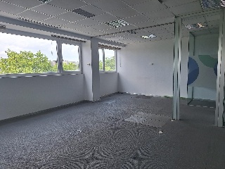 Local con garajes en C/ Londres - Las Rozas de Madrid -  Madrid  7
