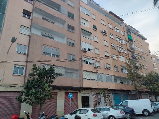 Local comercial en C/ Doctor Machí - Valencia - 2