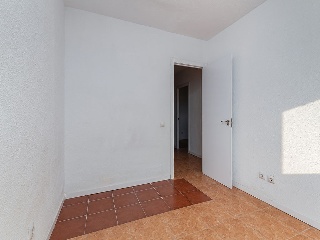 Piso en C/ Besolla, Madrid 63