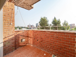 Piso en C/ Besolla, Madrid 73