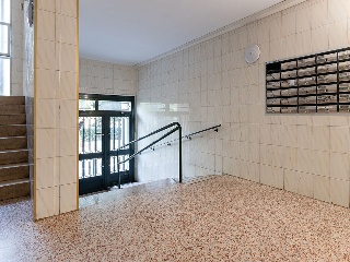 Piso en C/ Besolla, Madrid 75