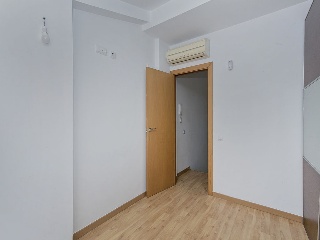 Vivienda en C/ Girona - Terrassa - 33