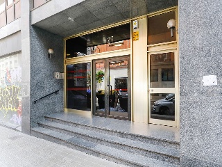 Local en C/ Bolívar Simón - Bilbao - Vizcaya 32