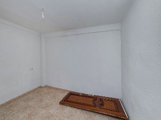 Piso en C/ Cisne, Alicante 44
