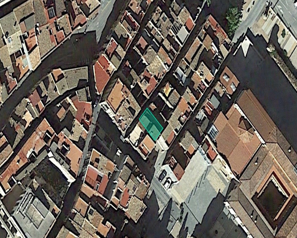 Solar en C/ del medio