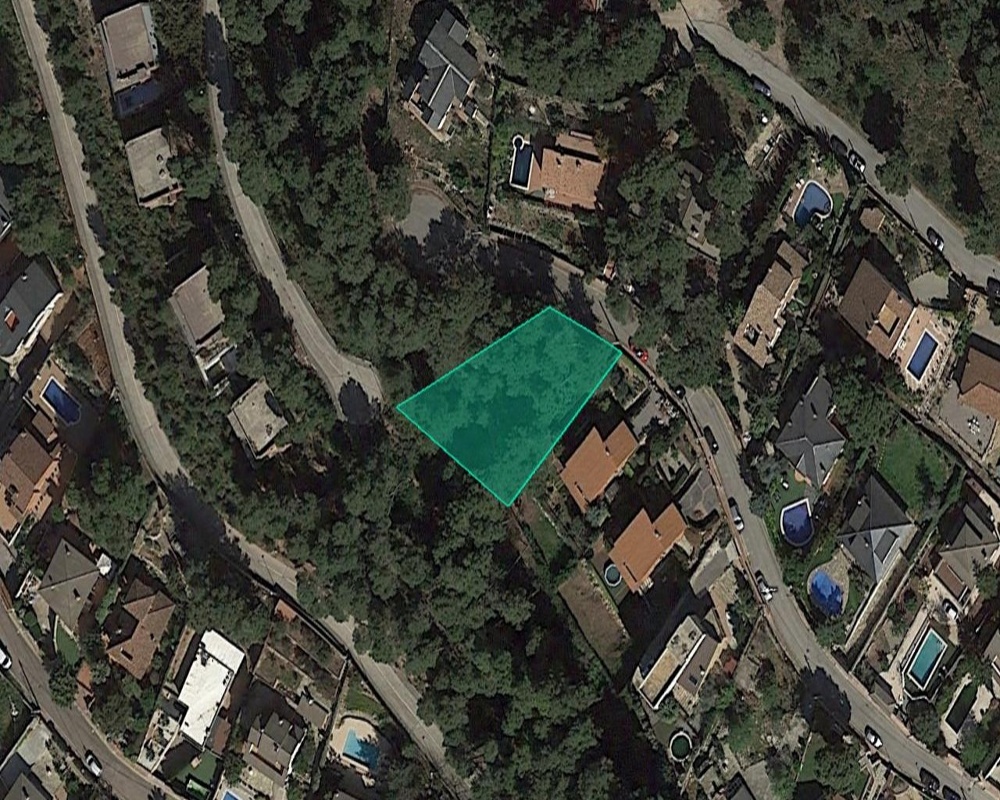 Suelo urbano consolidado en C/ Tomás Guerrero
