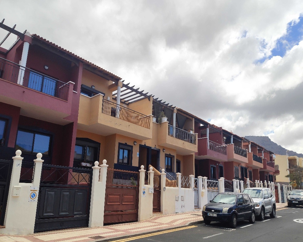 Chalet adosado en C/ Las Jarcias - Adeje - S. C. de Tenerife