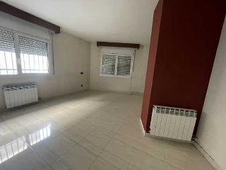 Piso con anejos en C/ Sant Salvador 3