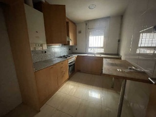 Piso con anejos en C/ Sant Salvador 4